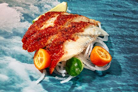 Сашими Угорь