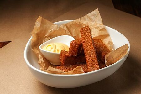 Гренки чесночные