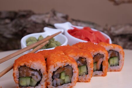 Ролл Калифорния с креветкой