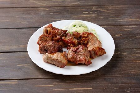 Шашлык из cвинoй шейки