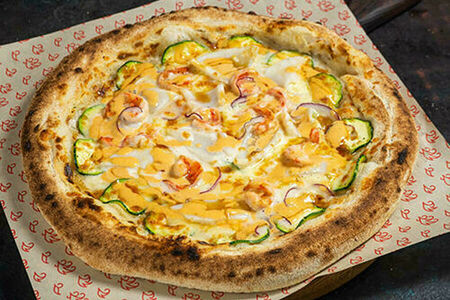 Пицца с кальмаром и креветками