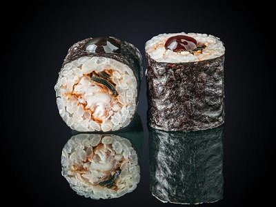 Мини-ролл с угрем