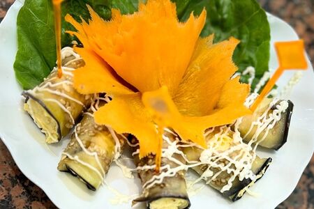 Баклажаны с сырной начинкой