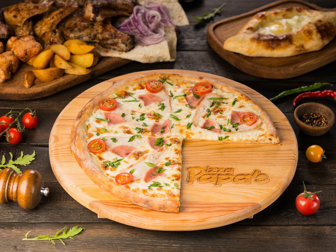 Пицца омск. Папас пицца. Papas pizza Омск. Пицца из меню.