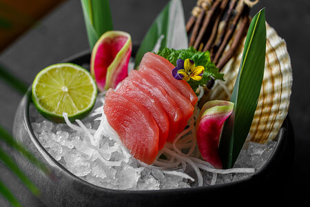 Сашими из тунца