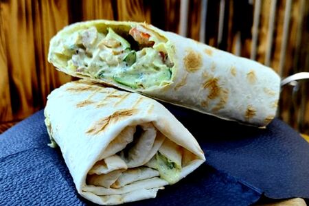 Шаурма Классическая на сырном лаваше