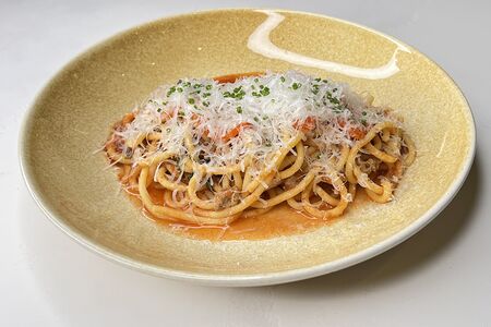 Болоньезе с уткой и печеным перцем