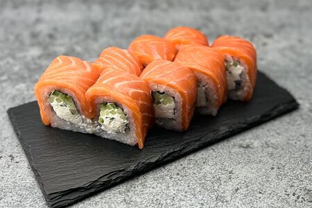 Ролл Филадельфия с огурцом