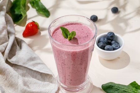 Смузи с черной смородиной