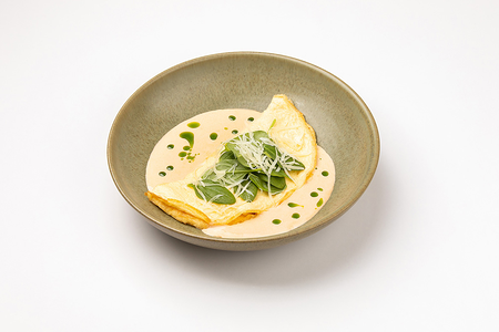 Омлет с креветками и пармезаном