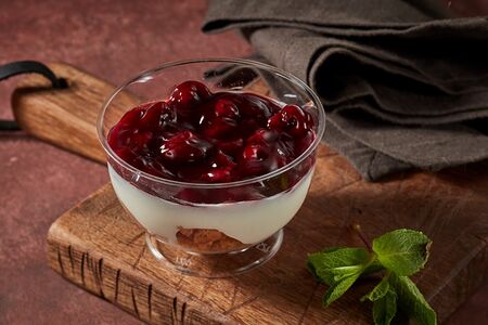 Десерт Вишневый