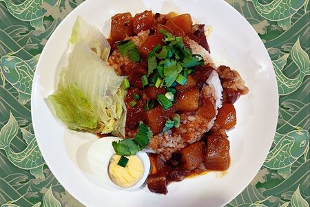 Тушеная свинина с картофелем