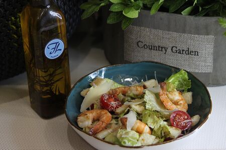 Цезарь с креветками