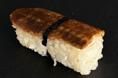 Суши с угрем