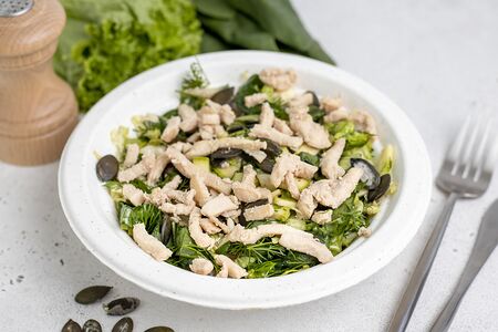 Салат с курицей