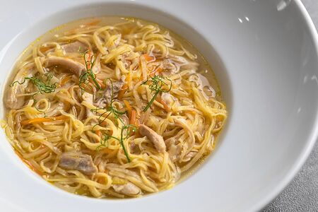 Куриный суп с домашней лапшой