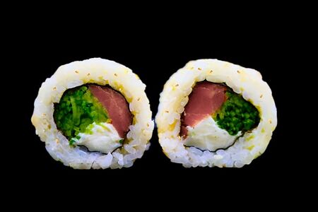 Филадельфия в кунжуте с тунцом (8 шт.)