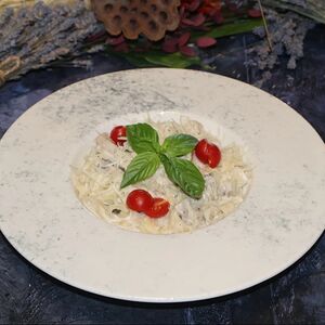 Паста Феттуччине с курицей и грибами