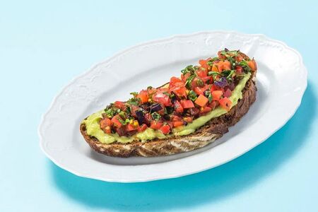 Брускетта с томатами