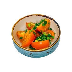 Салат из томатов с зеленым лучком