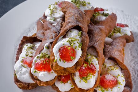 Канноли с Рикоттой