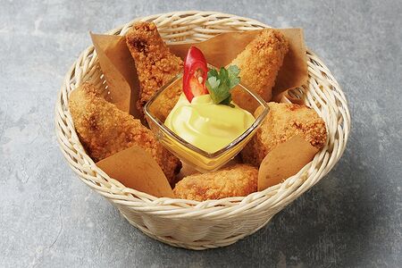 Острые куриные крылышки-фри в панировке