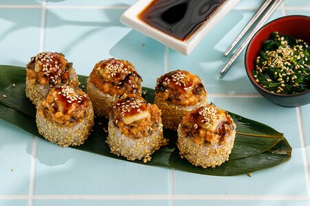 Запеченный ролл с угрем