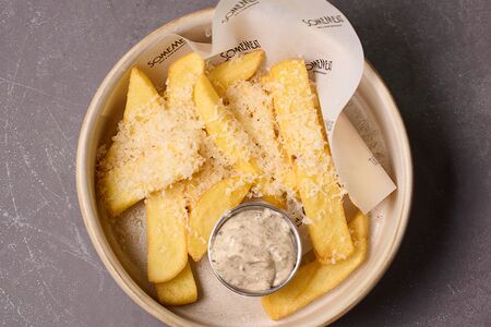 Картофель фри c трюфельным айоли