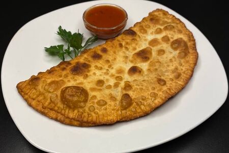 Чебурек с картофелем и сыром