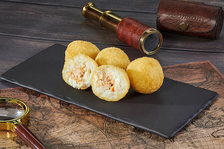 Рисовые шарики с курицей