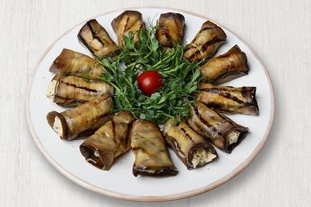 Баклажаны с тертым сыром