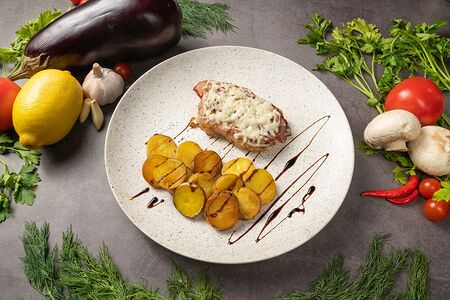 Стейк гурме с картофелем фри