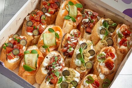 Плато брускетт Мама мия