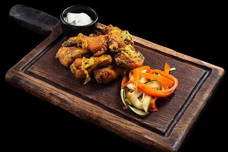 Крылышки с сыром и чесноком