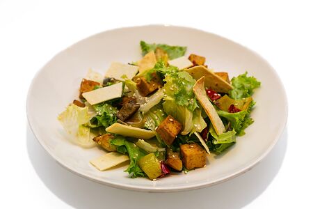 Салат с тофу по-азиатски