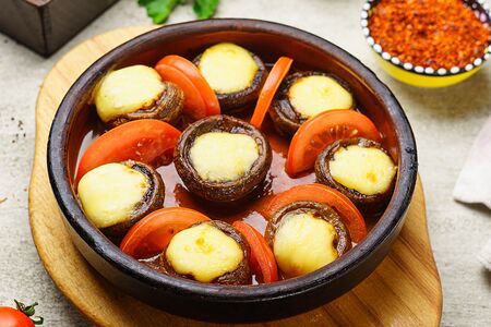 Грибной гювеч