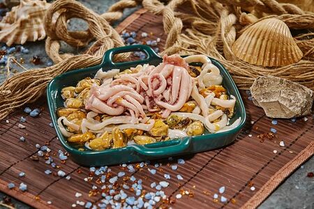 Морской коктейль в масле 