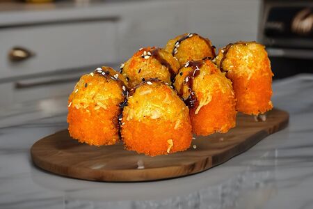 Запечённый ролл с крабом сурими