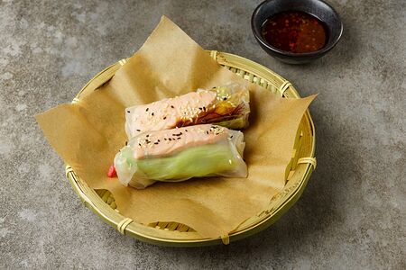 Спринг Роллы лосось