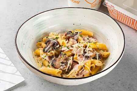 Пенне с ветчиной и грибами