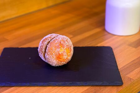 Пирожное персик