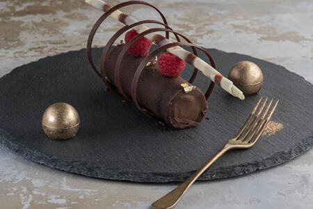 Рулет с шоколадно-ореховым пролине