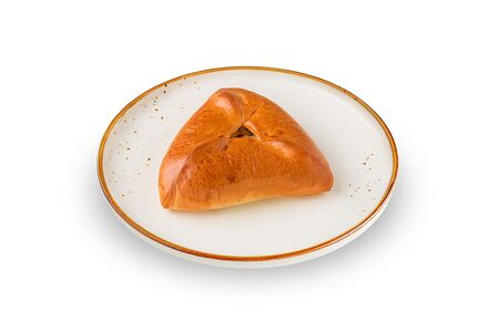 Пирожок с рисом, луком и яйцом