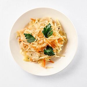 Салат Капустный с брусникой