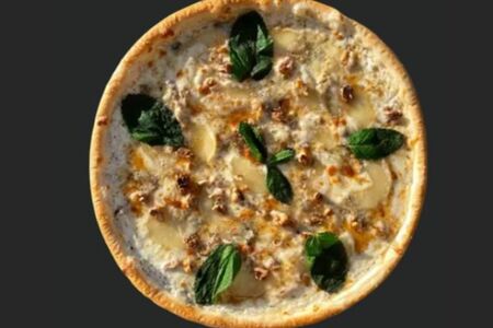 Груша с горгонзолой