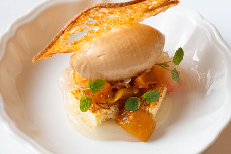 Крем из топленого молока с грейпфрутом и абрикосом