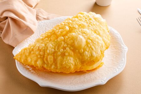 Чебурек с сыром