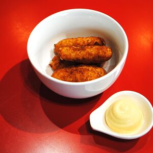 Сырные палочки с сырным соусом