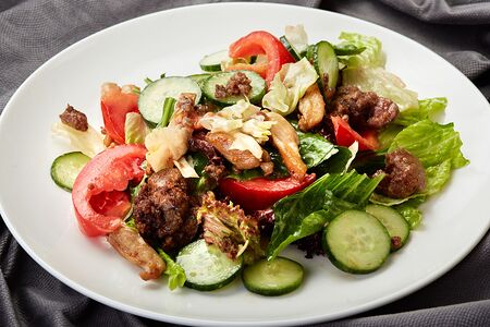 Салат фирменный Айоли