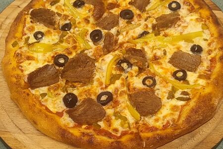 Острая с говядиной средняя